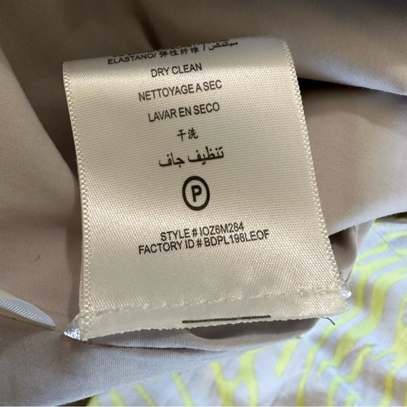 BCBG MaxAzria cap sleeve print dress LIKE NEW - Picture 10 of 14